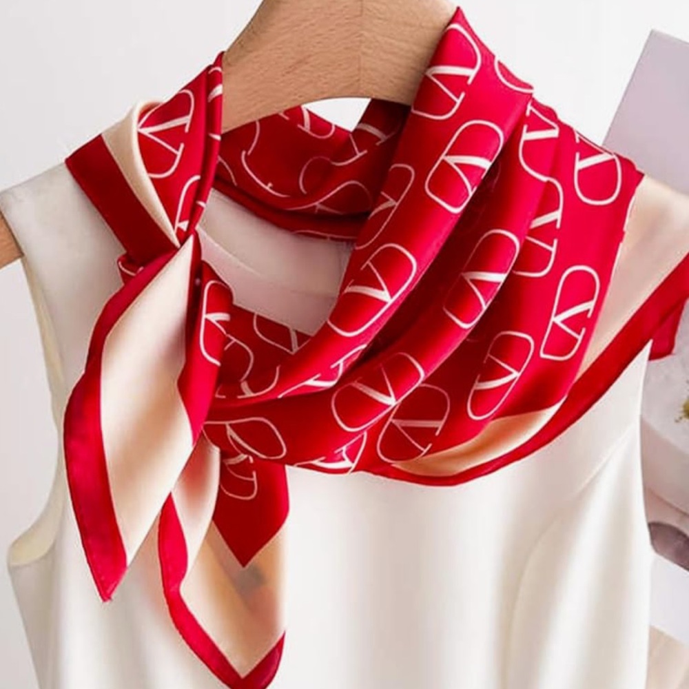 DESIGNER INSPIRED SATIN SCARF😍 - Picture 2 of 4